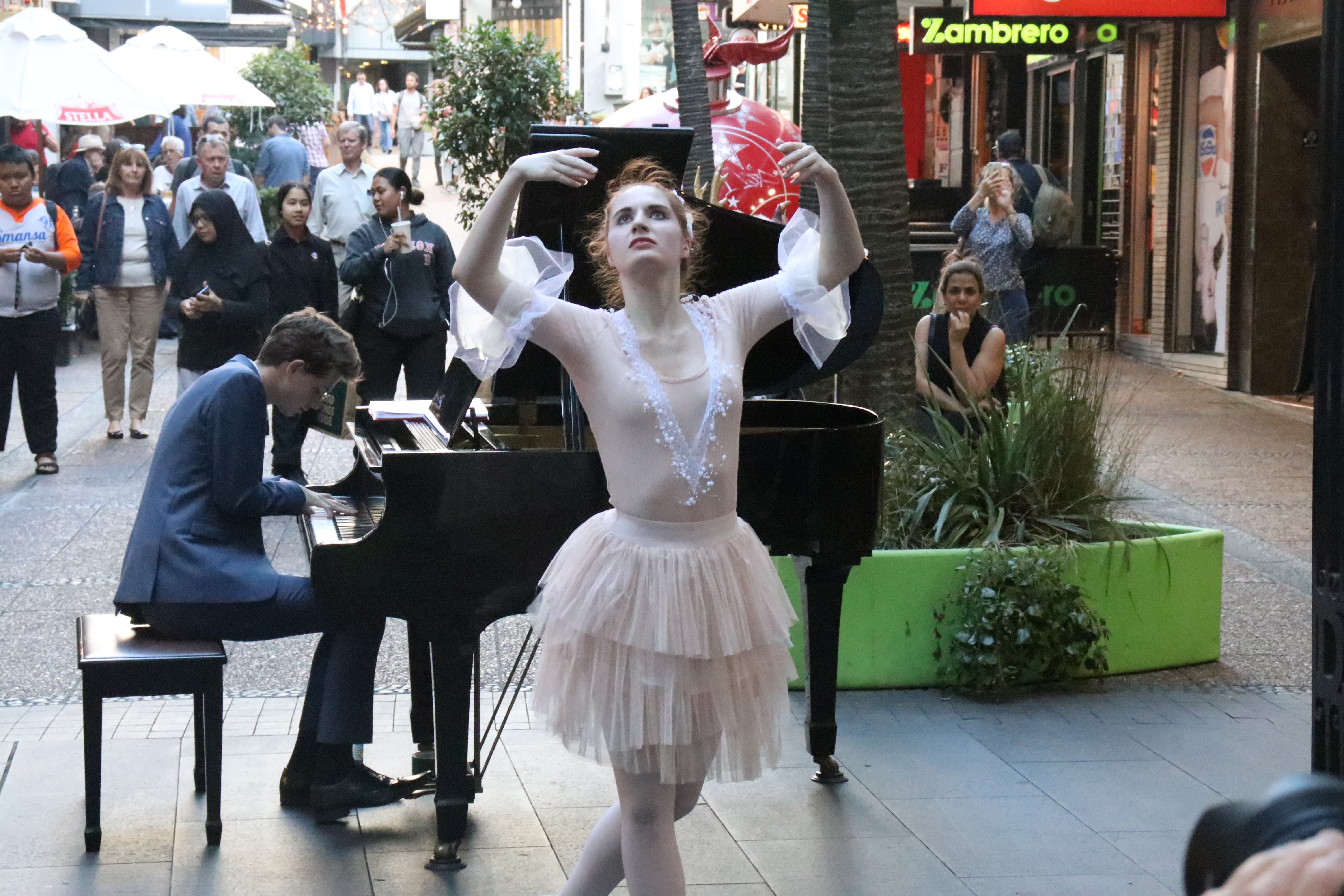 Christmas On Queen Street